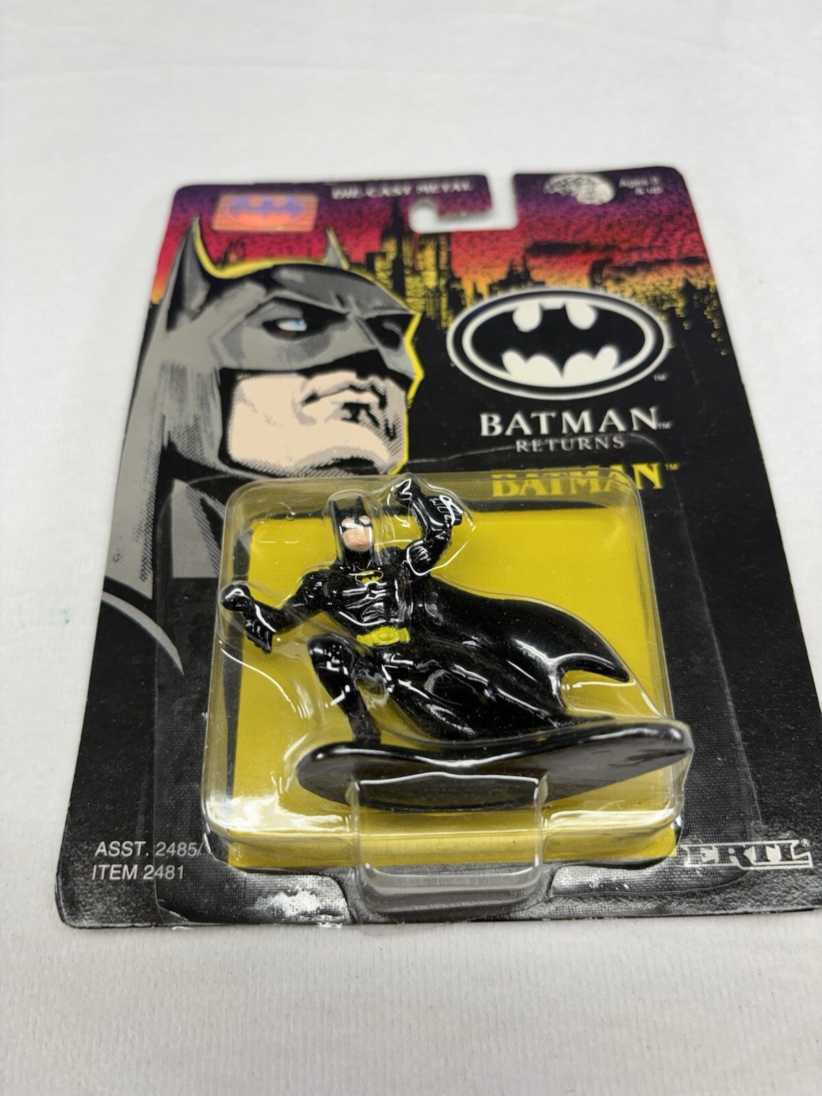 1992 Ertl Batman Returns Die-Cast Metal Figure – Batman – Factory Sealed Card