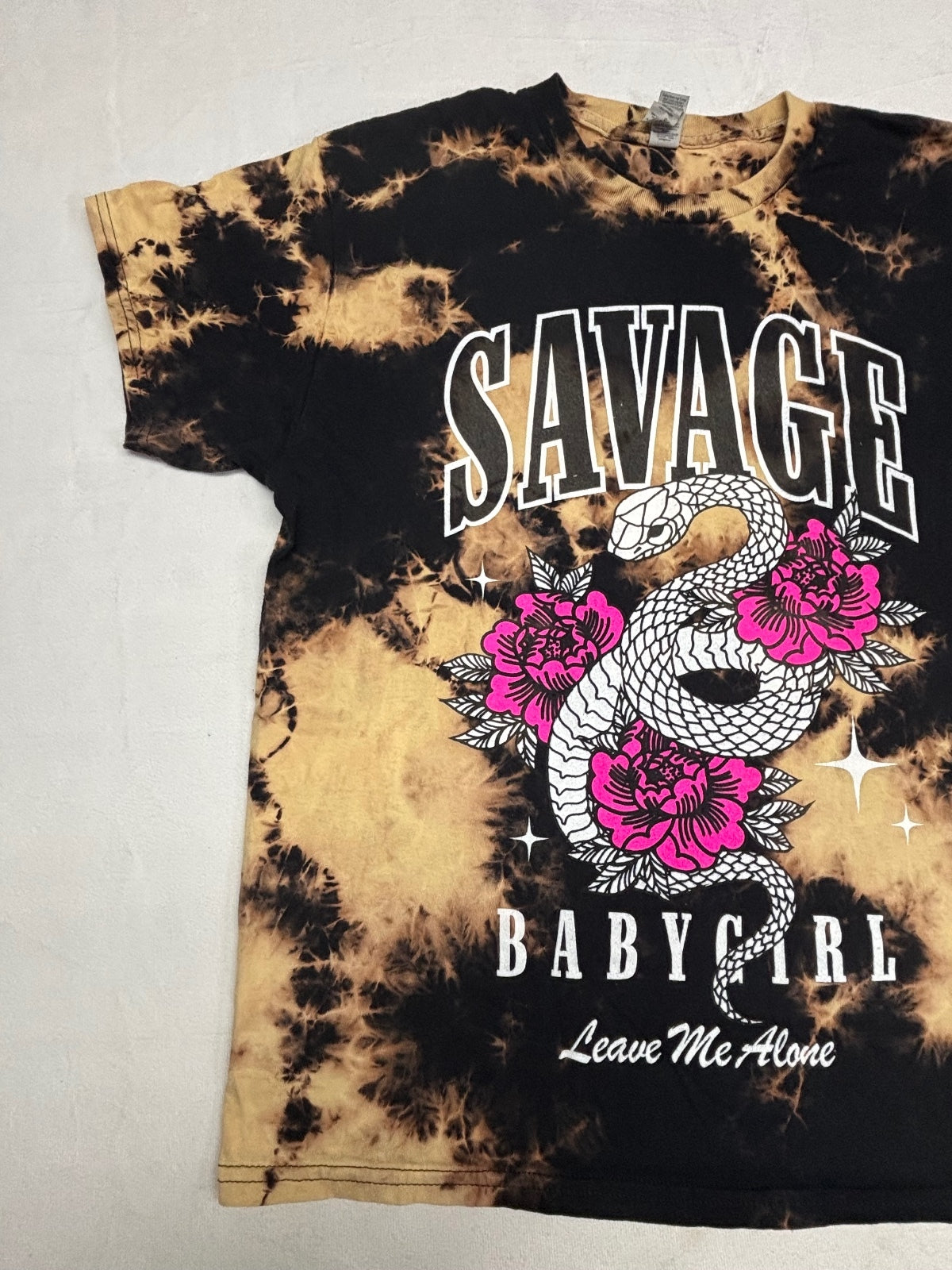 Gildan Heavy Cotton Tie-Dye Savage Babygirl Graphic T-Shirt Large