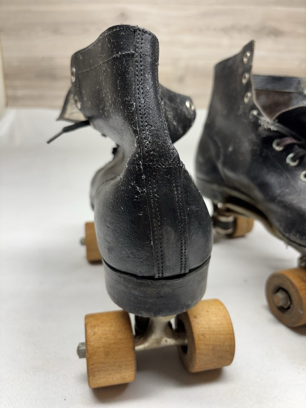 Vtg Chicago Roller Skate Co Black Leather Quad Skates Sz 10 Pat. 1914 Wood Wheel