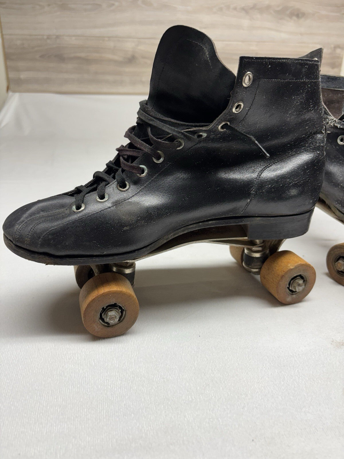 Vtg Chicago Roller Skate Co Black Leather Quad Skates Sz 10 Pat. 1914 Wood Wheel