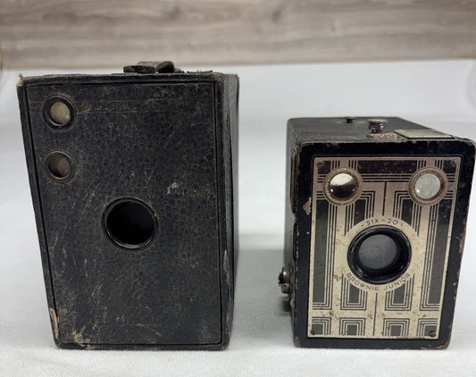 Vintage Eastman Kodak No 2A Brownie & six 20 Brownie Junior Camera Art Deco