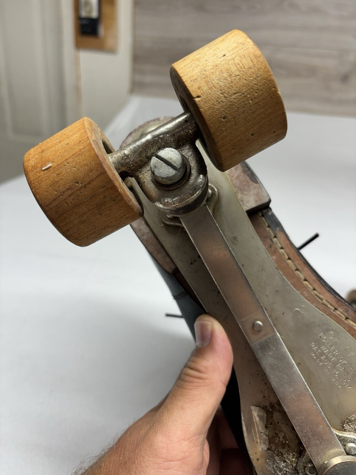 Vtg Chicago Roller Skate Co Black Leather Quad Skates Sz 10 Pat. 1914 Wood Wheel